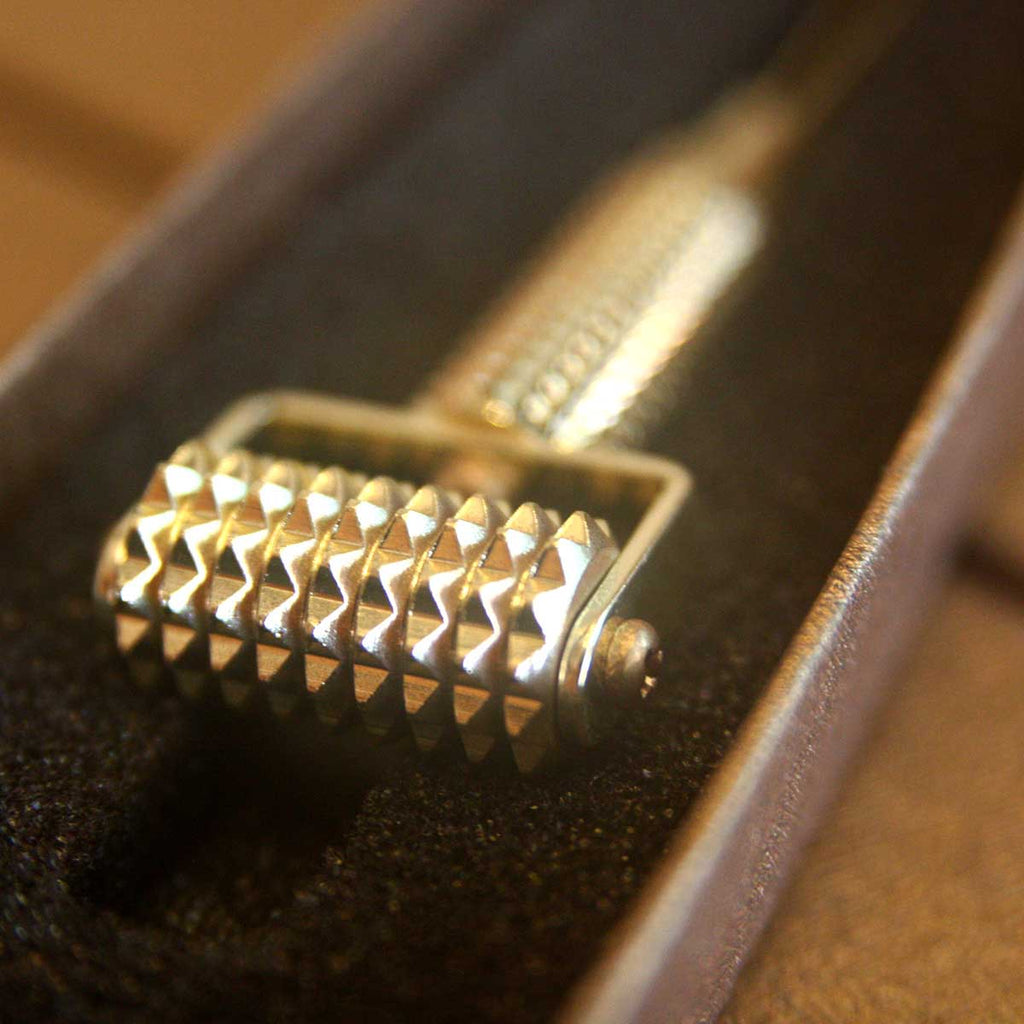 Cocoon Therapeutic Acupressure Roller